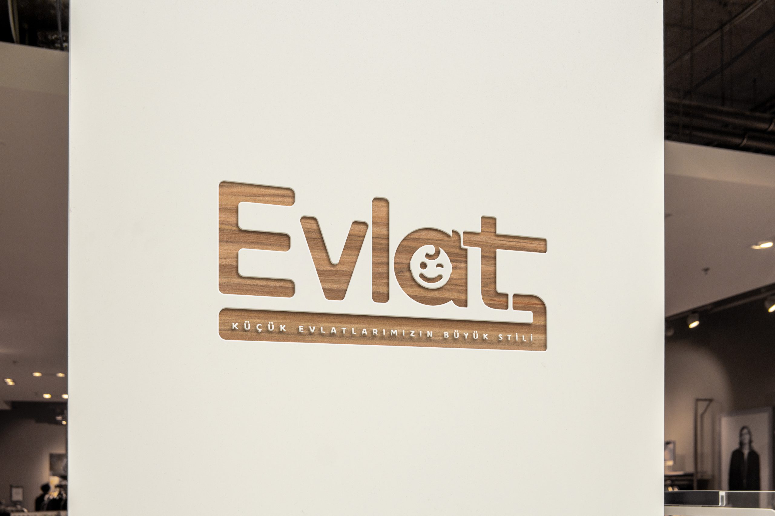 Evlat